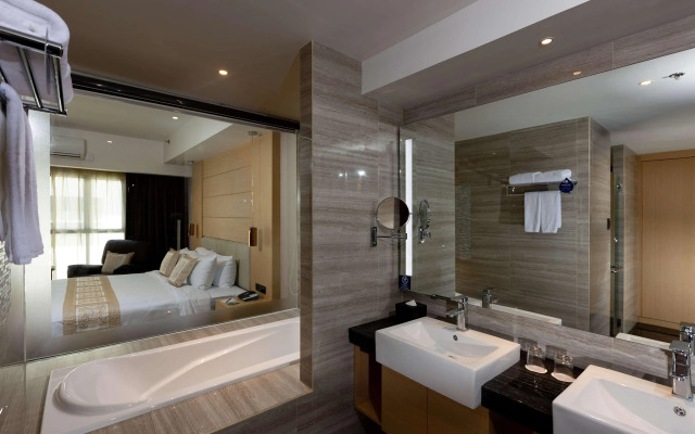 Best Western Plus Metro Clark