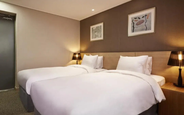 Raonstay In Perla Hotel