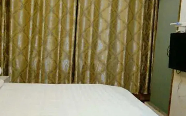 Huaibei Yixiang Hotel