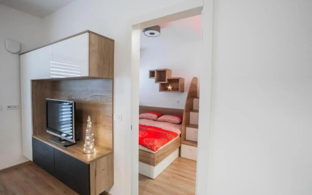 Vila Mojca Apartma Eva-Neža, Kranjska Gora (center)