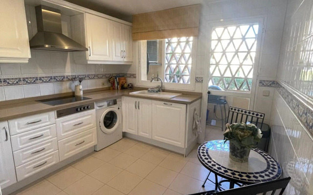 Hacienda Elviria 2 Bedroom Spacious Apartment