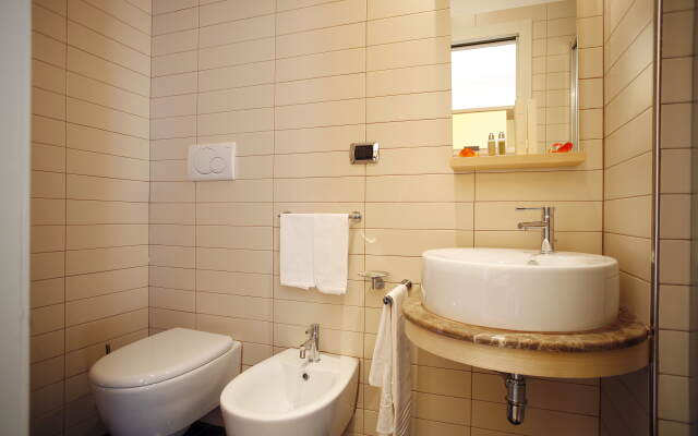 Seven Hostel