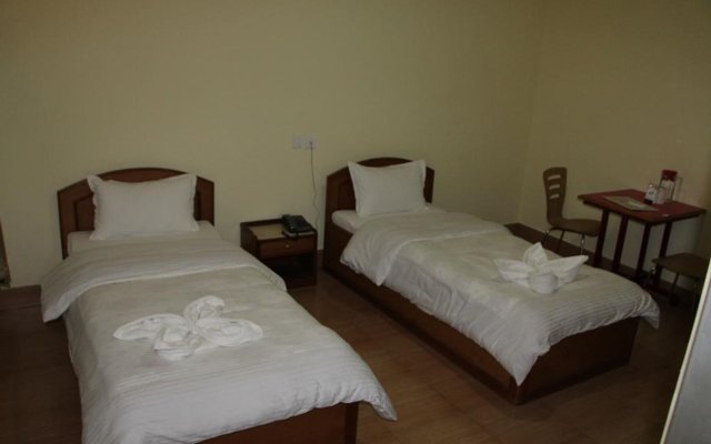 Hotel Milarepa