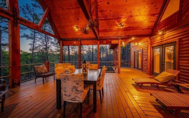Mountain Fork Lodge With Wifi and Fire Pit by Redawning