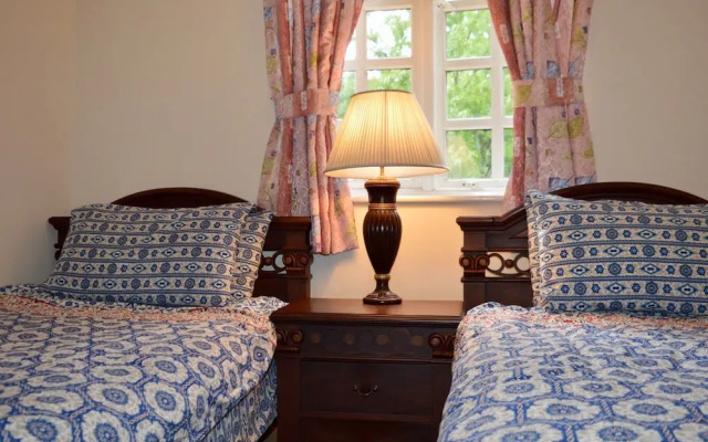 2 Bedroom Apartment Near City Centre