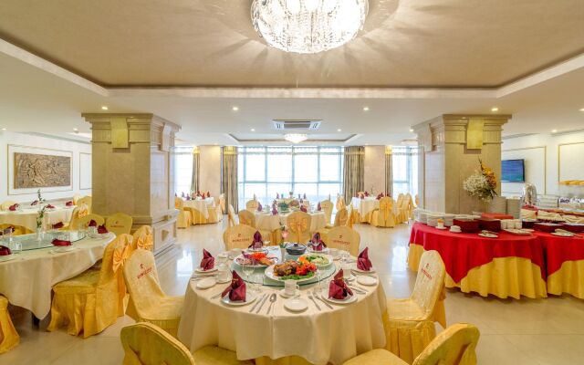 Romeliess Hotel