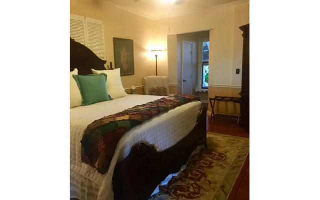 Captain's House on The Lake