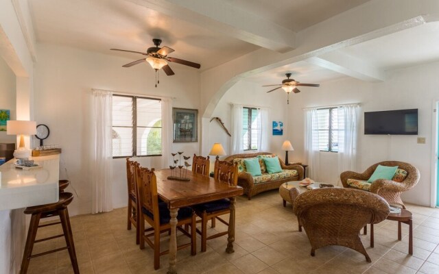 Coralito Bay Suites & Villas