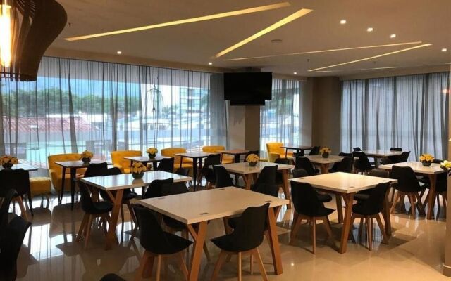 Hotel F25