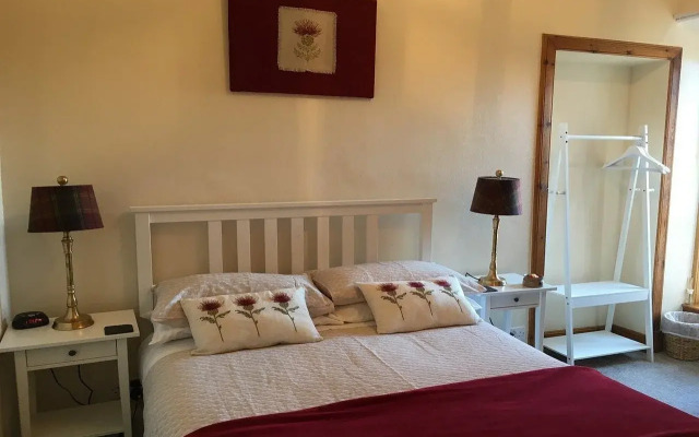 Rossmount Guest House