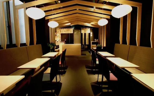 Namba Guesthouse HIVE - Hostel
