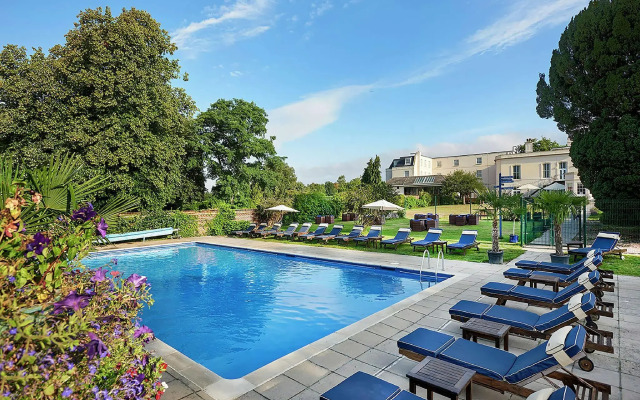 Avisford Park Hotel