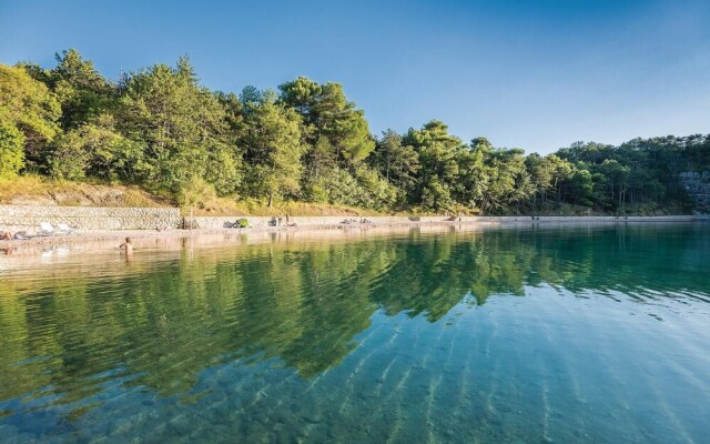 Stunning Home in Malinska With Wifi and 3 Bedrooms