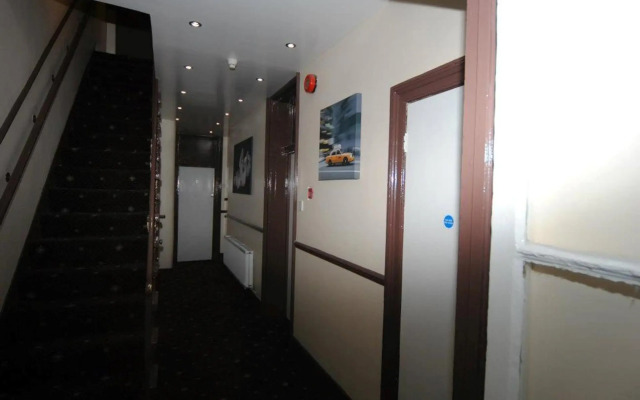 Tony's House Hotel