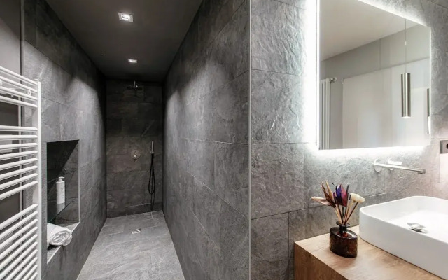 Hidden Lodge