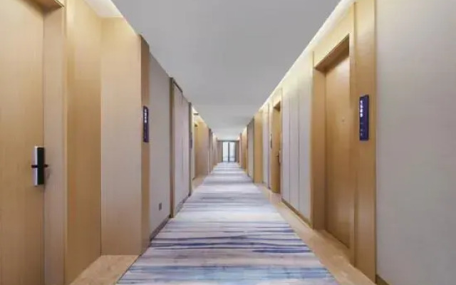 Kyriad Marvelous Hotel