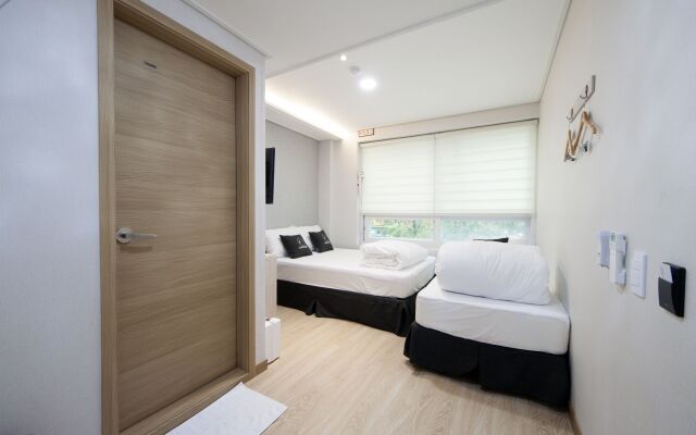 K-Guesthouse Premium Busan station 1