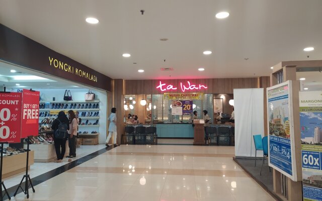 Modern Residence 3 by Hendra