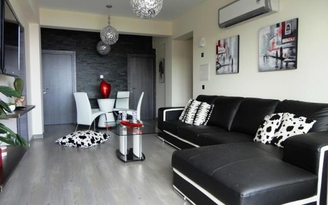 Avalon Beach Apartment