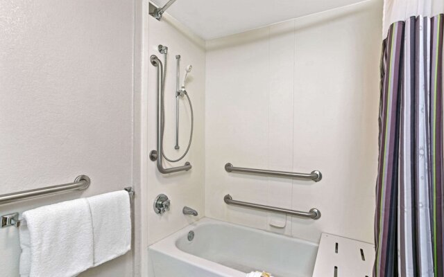 La Quinta Inn & Suites Birmingham Homewood