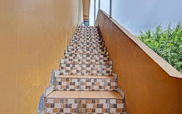 OYO Life 91268 Homestay Bu Erma Syariah