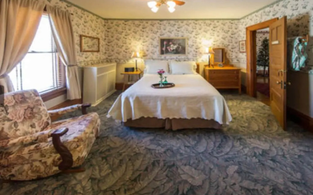McConnell Inn