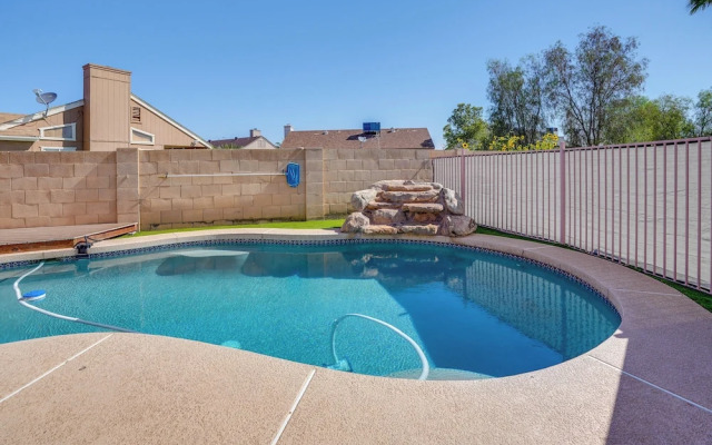 Phoenix Home w/ Pool < 1 Mi to Camelback Ranch!