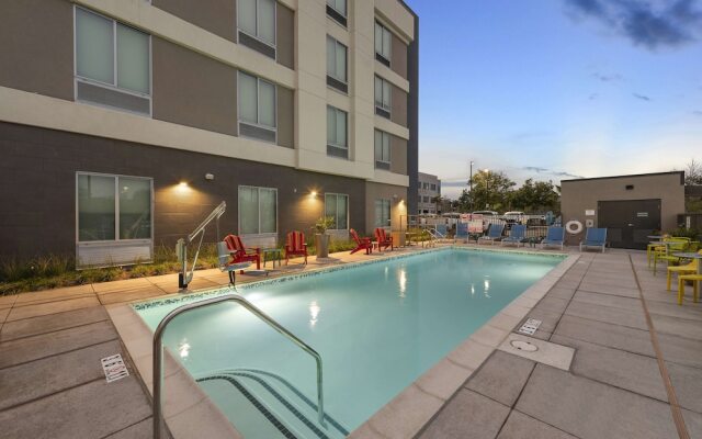 Home2 Suites San Bernardino, Ca