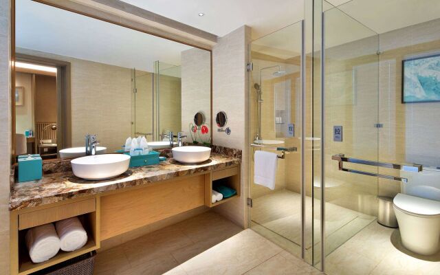 Wyndham Grand Plaza Royale Shuangyue Bay