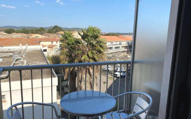 Appartement Balaruc-les-Bains, 1 pièce, 2 personnes - FR-1-553-60