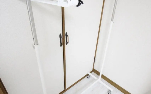 Frere Shichijo/MAX 4PPL FREE WIFI