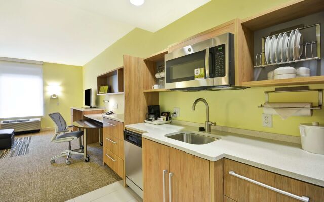 Home2 Suites by Hilton Dallas Addison