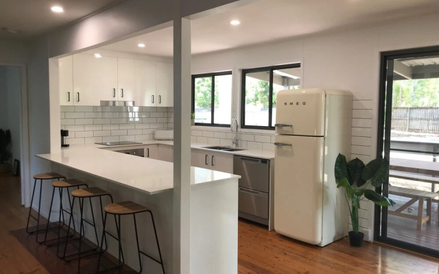Coastal Cottage - Cannonvale