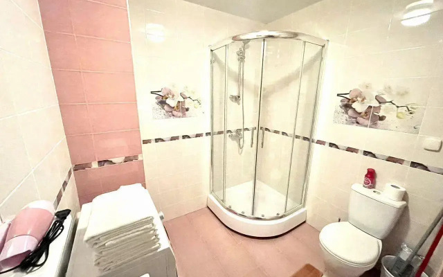 Apartments on Tihom proezde, 4