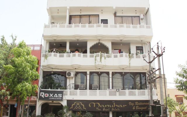 OYO 14353 Hotel Roxas