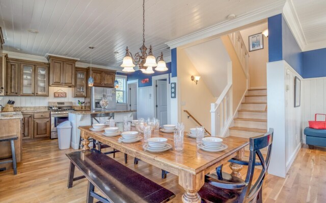 Baywood Shores Bed & Breakfast