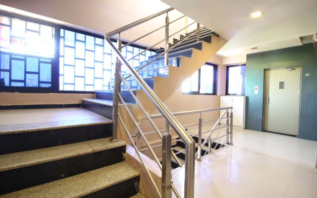 Hotel La 365 Residency