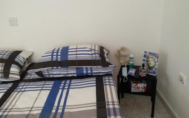 Apollon Apartments H-2