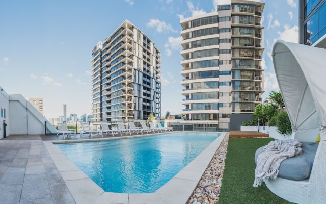 2 Bed Brisbane Resort Apartment