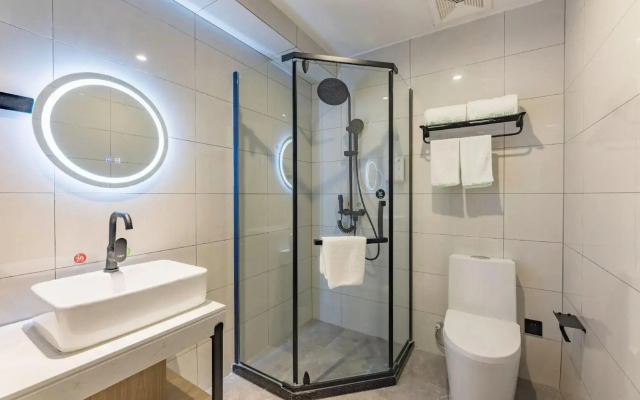 GreenTree Inn Express Hotel (Baoding Mancheng District Government Branch)