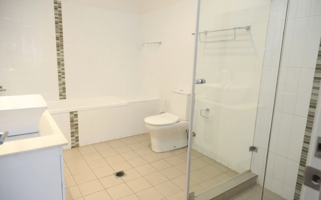 Centrepoint Apartments