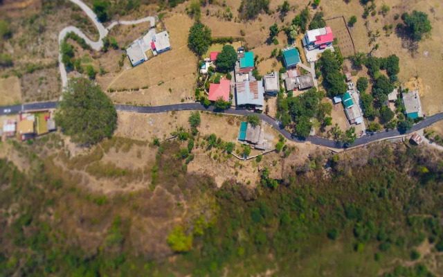 OYO 13154 Home Serene 3BHK Mussoorie Bypass