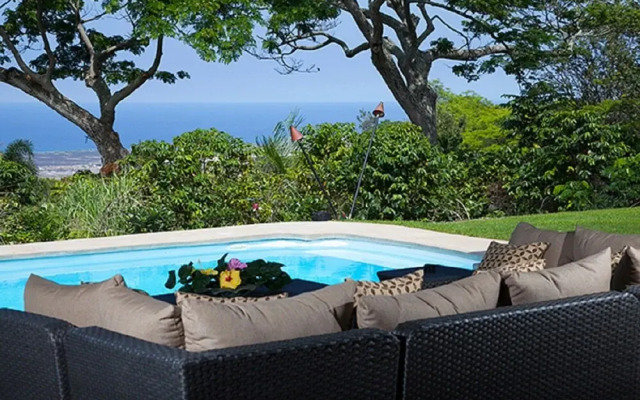 Hale Pinao - Four Bedroom House