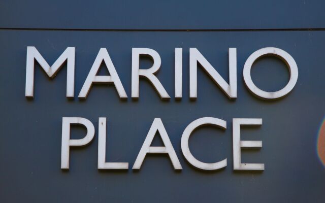 Lux Living Apartments - Marino Place