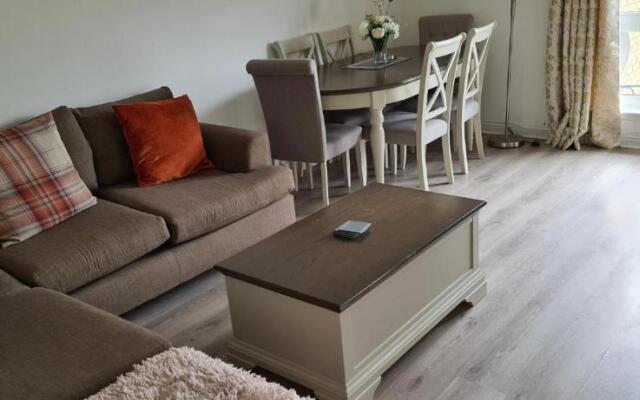 Espedair Apartment