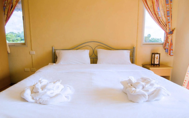 Anda Orange Pier Guesthouse