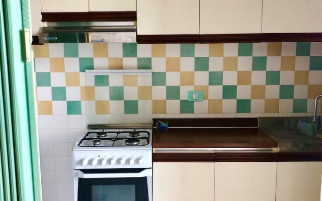 Leo Seaview Apartment