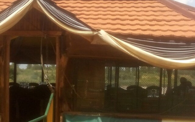 Rock Beach Resort