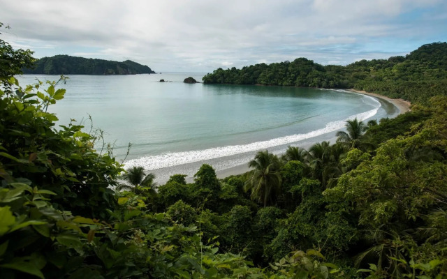Isla Chiquita Glamping Hotel