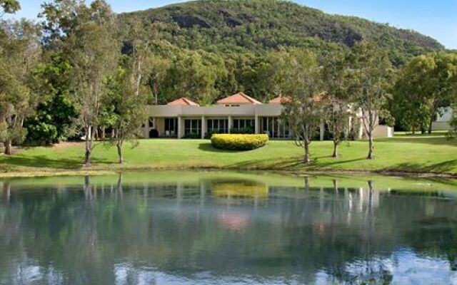 The Lakes Coolum